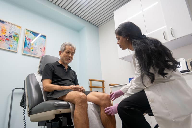 When to see a doctor for pain? Our pain management doctors describe when it’s time to seek treatment for chronic pain or acute pain. Schedule your consultation today.